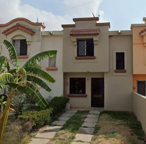 Casa En Venta De Adjudicación Bancaria Ubicada En C. Río San Lorenzo, Coyula, Jal. Cmr.