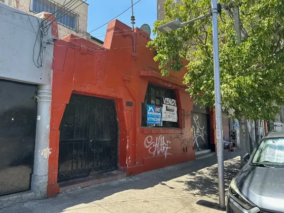 Casa Con Local Comercial, 340m2, Santos Dumont / Av. Perú
