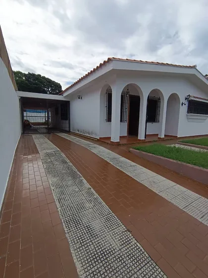 Casa Sin Amoblar En Alquiler En El Trigal Norte Gavip 