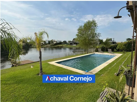 Casa De Una Planta Al Agua En Alquiler Amoblada En Ceibos, Puertos
