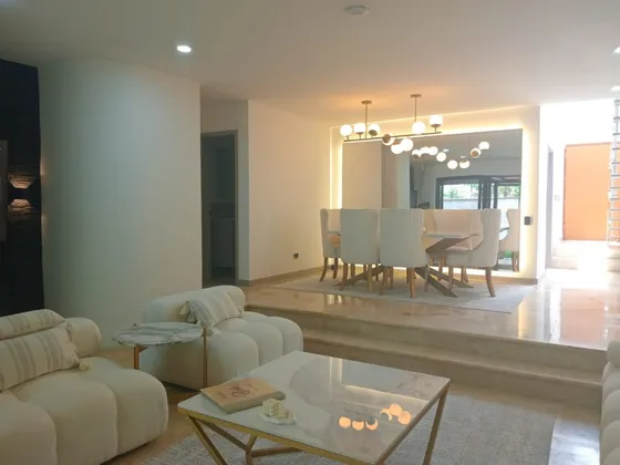 Casa En Arriendo, El Poblado