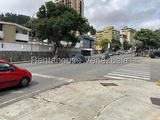 Casa En Alquiler La Trinidad Mls #25-19441