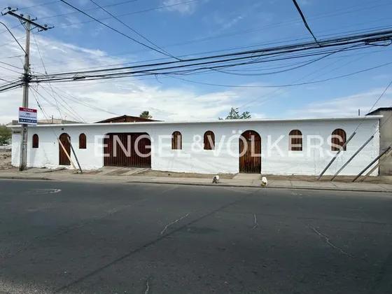 Excelente Propiedad Para Local Comercial