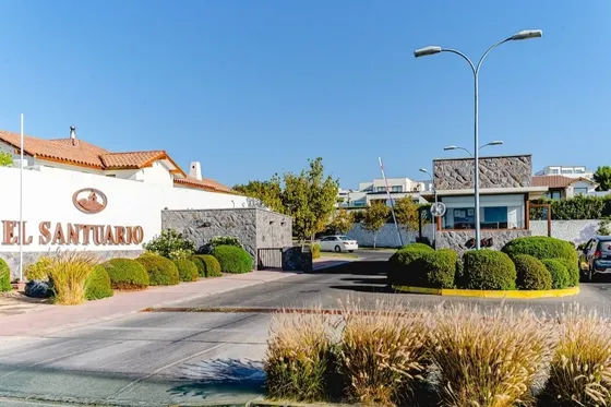 Casa En El Condominio El Santuario De Peñuelas Oportunidad