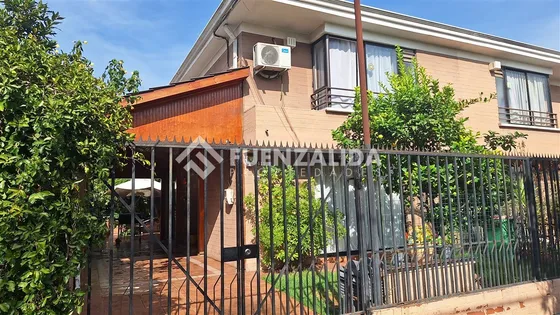 Casa En Venta De 3 Dorm. En Puente Alto, Ymg