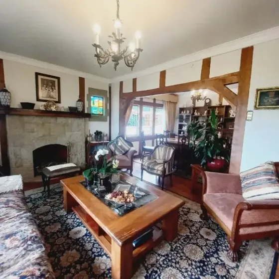 Preciosa Casa En Venta En Cerro Castillo