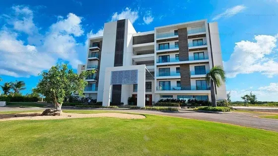 Apartamento En Venta En Cap Cana, Cap Cana, 126m2, 2 Hab. 2 Parqueos, Comunidad Exclusiva Con Campo De Golf, Casa Club, Hermosa Playa Cercana, Oportunidad De Invertir, Seguridad.
