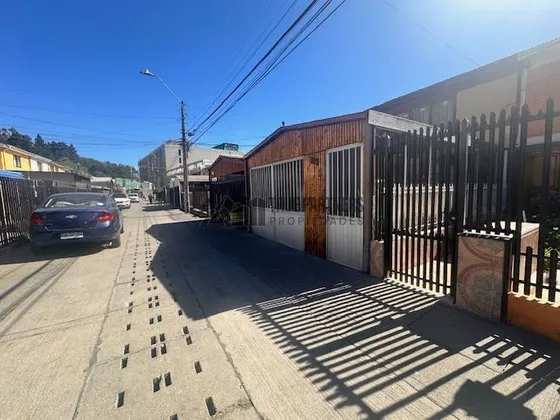 Casa En Venta De 3 Dorm. En Talcahuano