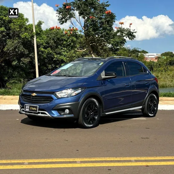 Chevrolet Onix 1.4at Act
