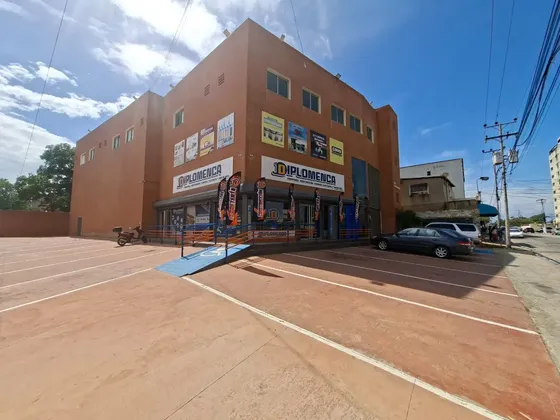 Oficina En Venta Municipio Mariño, Centro Comercial.
