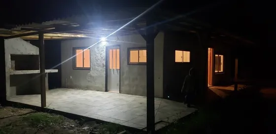 ** Excelente Propiedad, A 2 Cuadras De La Playa - **