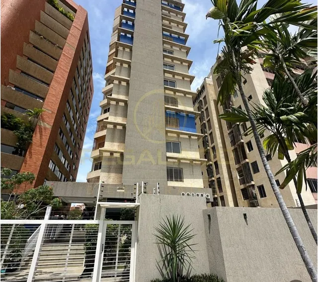 Av-1514 Zona Norte Apartamento Edificio Oceanía Sector La Lago