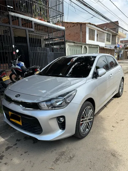 Kia Rio 1.4 Vibrant Hb At