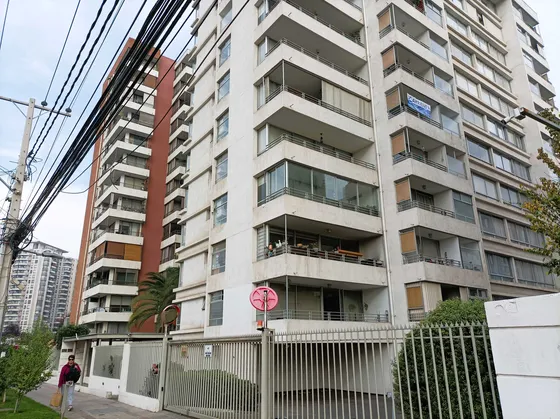 Dpto. Premio Nobel, Av. Quilín, Av. Macul (99058)