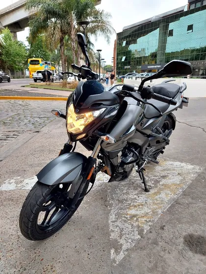 Bajaj Rouser Ns 200 2021