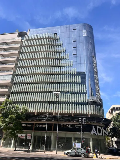 Dome Business -  Esquinero De 200 M2 Con 3 Cocheras -