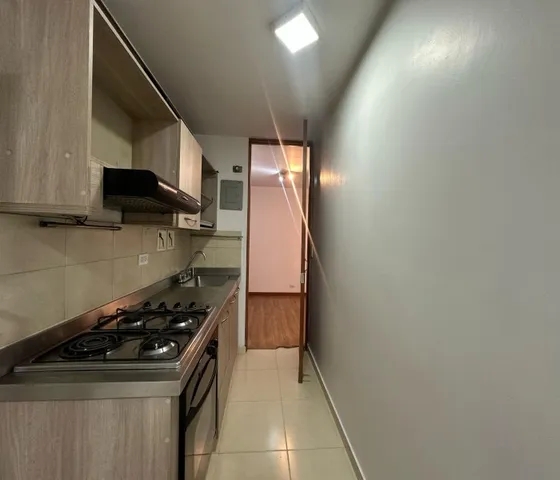 Apartamento En Arriendo Sector Castropol, Poblado- Conjunto Cantizal