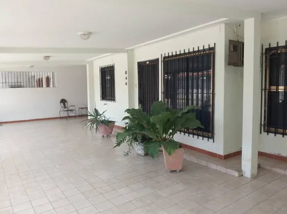 Global Vende Casa Urb Los Naranjos, Guacara