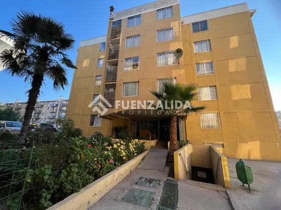 Departamento En Venta De 3 Dorm. En Maipú