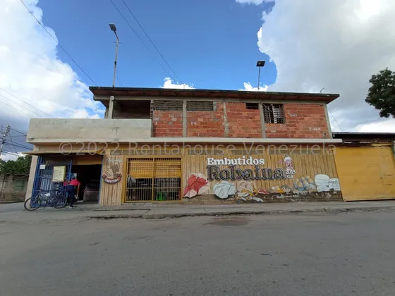 Fondo De Comercio Con Local En Venta Ubicado En Municipio Linares Alcántara Urb Francisco De Miranda Db 23-6356