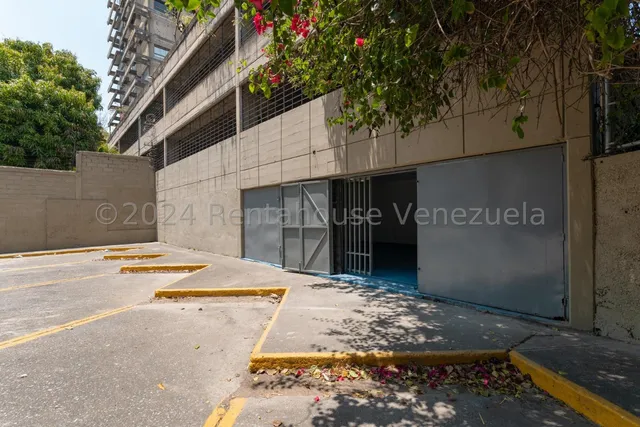 Km Comercial En Venta En San Bernardino, Distrito Metropolitano