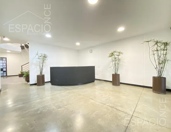 Excelentes Oficinas En Av. San Diego