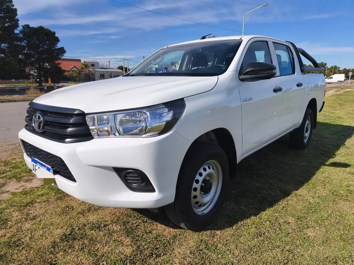 Toyota Hilux Pick-Up 2.4 Cd Dx 150cv 4x4