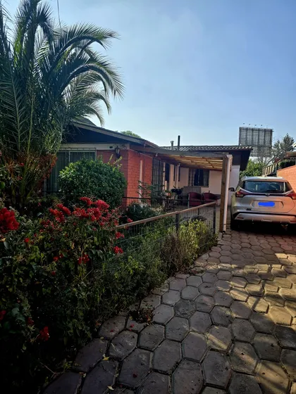 Amplia Casa En Barrio Tradicional De Maipú-rebajada!