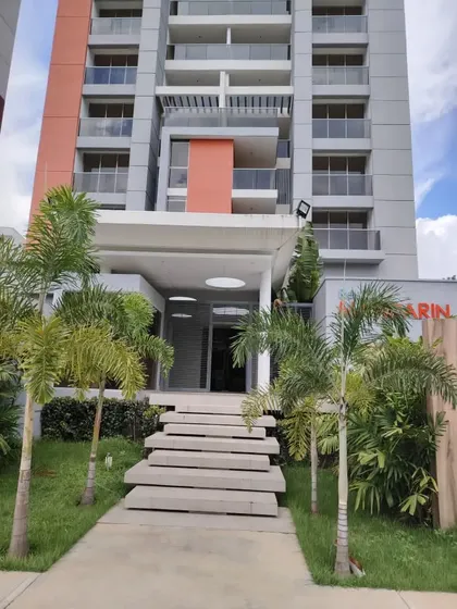 Apartamento En Venta En Res. Mondrian, Valles De Camoruco, Valencia. Lm
