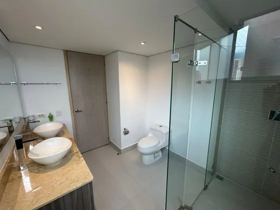 Apartamento En Venta En El Tesoro. Cod V12373