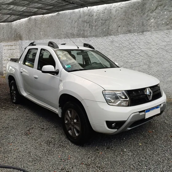 Renault Duster Oroch 2.0 Privilege