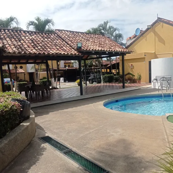 Town House En Alquiler, Terrazas De Monte Alegre I, Urb Tazajal, Naguanagua. Solo Clientes Directos. Nereida Rosales
