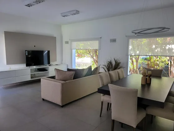 Casa En Barrio Jockey Club