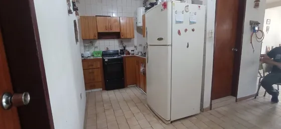 Se Vende Casa En Catia Con Comercio Ef