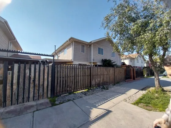 Se Vende Casa En Lampa (valle Grande)