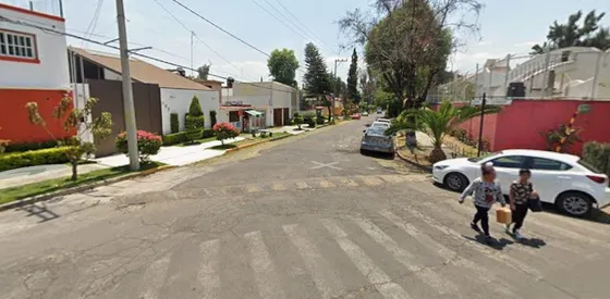 ¡¡atención Inversionistas!!  Col. Lomas Estrella Cdmx Amplia Casa En Remate Bancario  ¡¡excelente Oportunidad De Inversión!!!