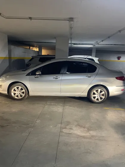 Peugeot 408 2.0 Allure 143cv
