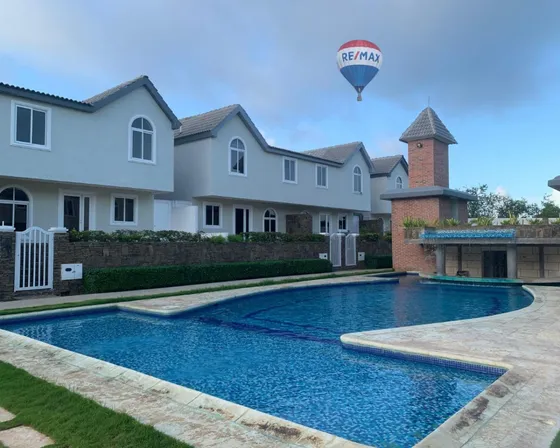 Town House En Venta, Conjunto Colinas Del Ángel, Agua De Vaca, Maneiro, Isla De Margarita.