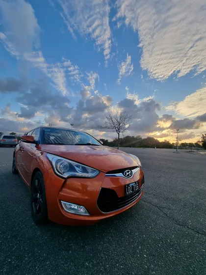 Hyundai Veloster 1.6 130cv At
