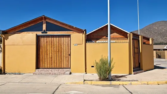 Casa 3h 3b En Venta En Sector Las Torcazas