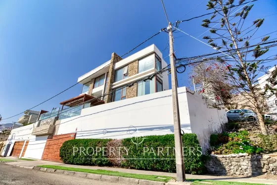 Casa En Venta En Jardines Del Sur