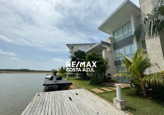 En Venta Magnifico Town House En Proyecto Puerto Morrocoy.