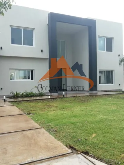 Venta Casa De Cinco Dormitorios Mas Dependencia De Servicio Terravista