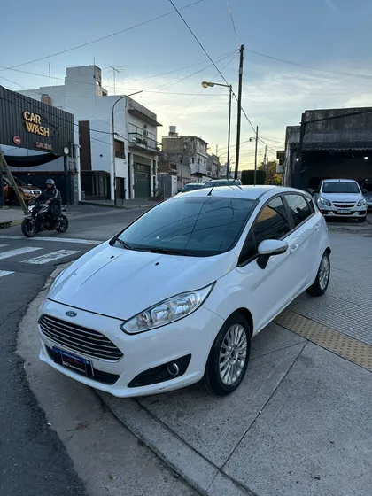 Ford Fiesta Kinetic 1.6 Se 120cv