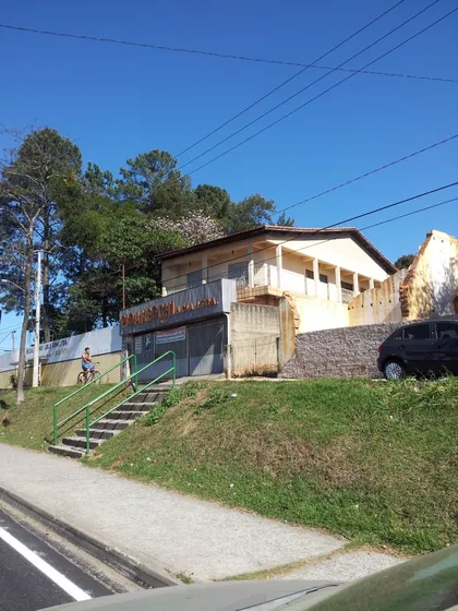 Sobrado (casa Com Salão Comercial)