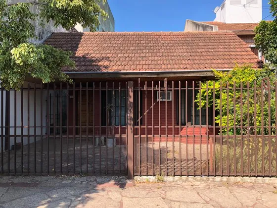 Chacabuco 3551 - En Olivos A 6 Cuadras De La Avenida