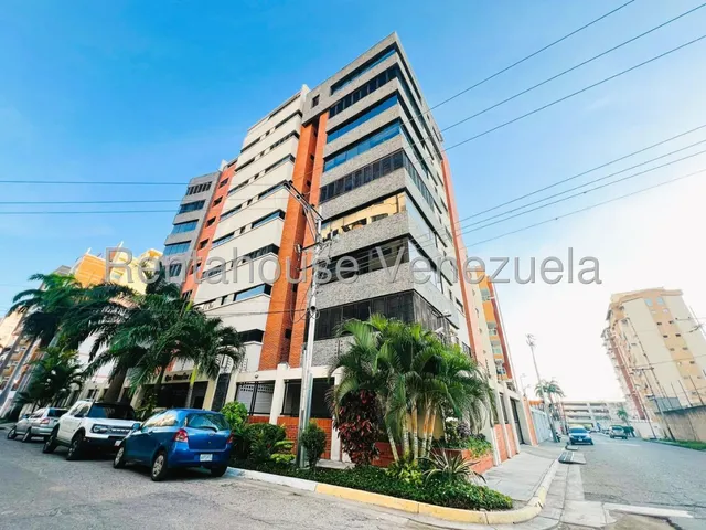 Exclusivo Apartamento En Venta En Las Delicias Edificio Nuevo Planta Electrica Total Pozo Agua Totalmente Remodelado Estef 25-10863