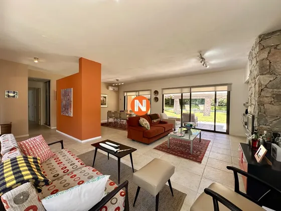 Casa En Venta En Barrio Privado, Punta Del Este