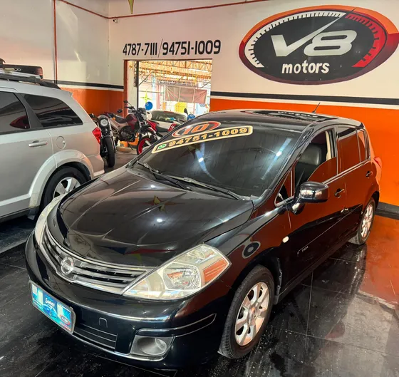 Nissan Tiida 1.8 S Flex 5p