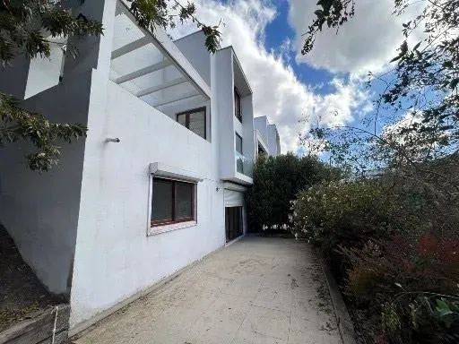 Casa Condominio En Venta De 3 Dorm. Gran Terreno